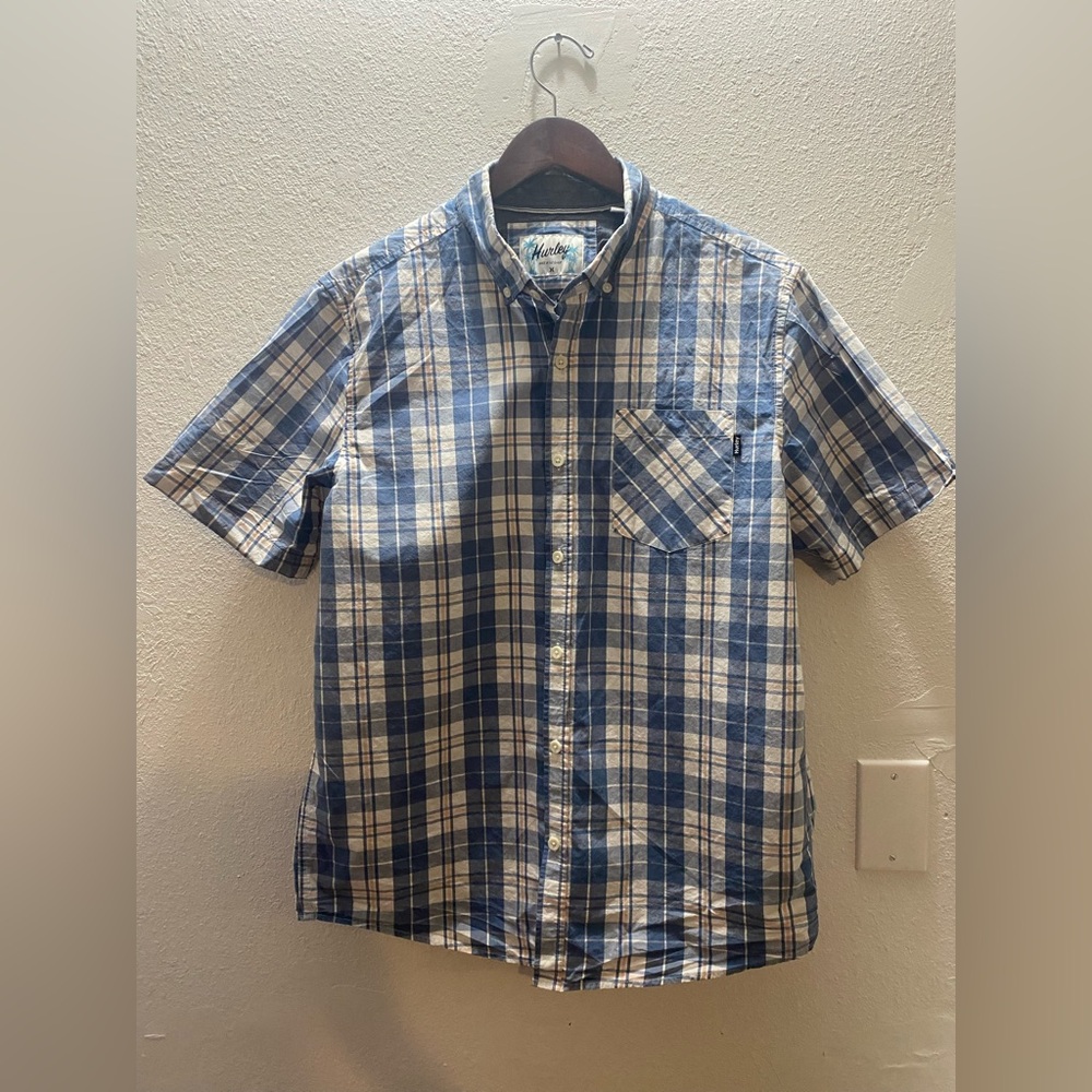 Hurley Mens size medium Blue and White Plaid Casual Button Up Shirt